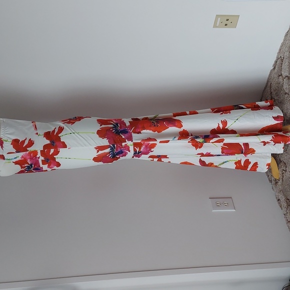 Fashion Nova Women's Floral Gown - Picture 3 of 7